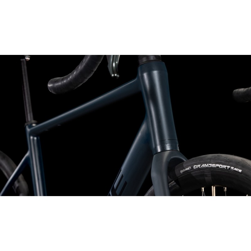 Cestno Kolo CUBE ATTAIN RACE Night'n'black 2025