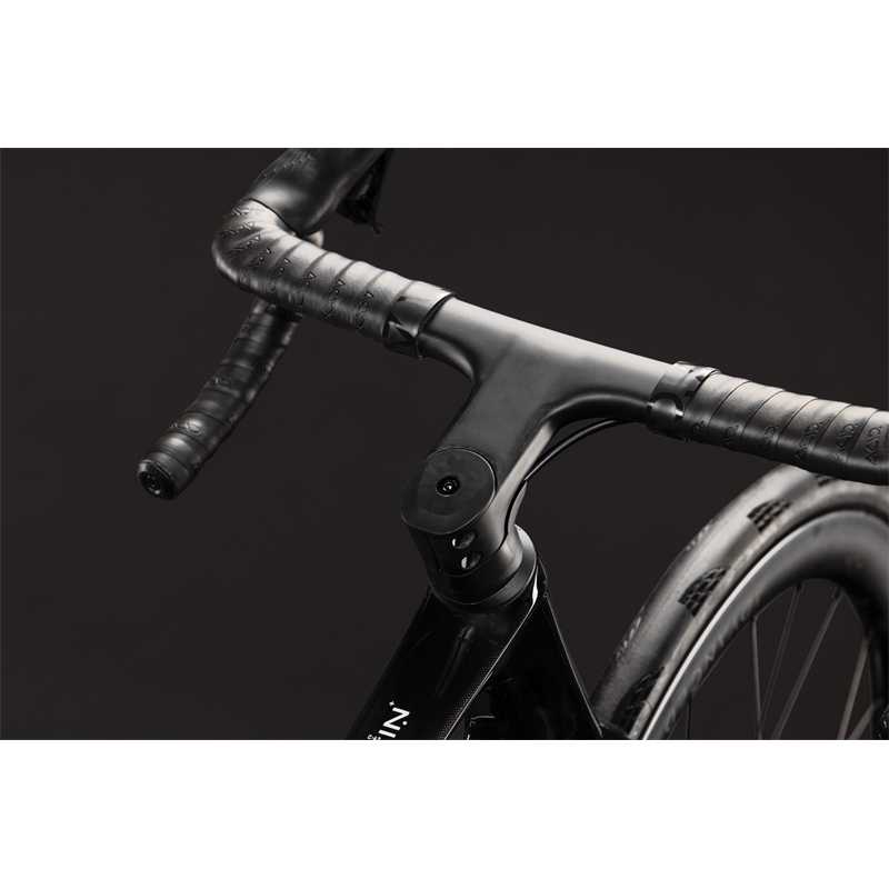 Cestno Kolo CUBE ATTAIN C:62 SLT carbon'n'white