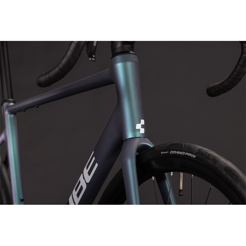 Cestno Kolo CUBE ATTAIN RACE smaragdgrey'n'white
