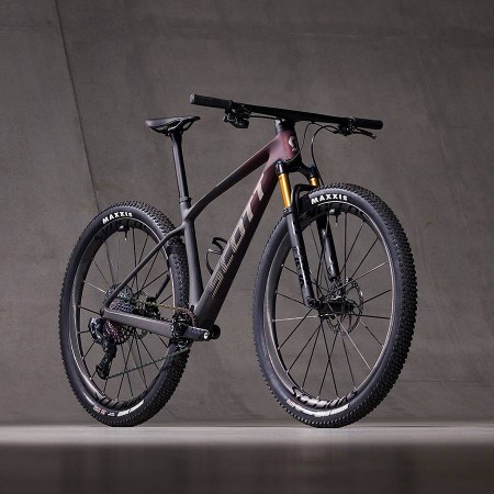 MTB-s-sprednjim-vzmetenjem