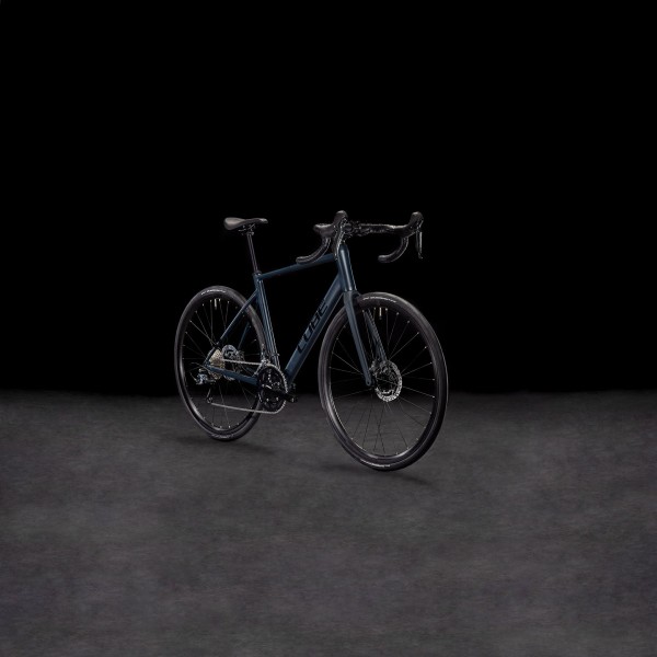 Cestno Kolo CUBE ATTAIN RACE Night'n'black 2025