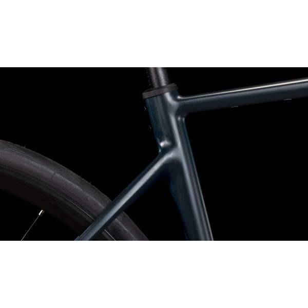 Cestno Kolo CUBE ATTAIN RACE Night'n'black 2025
