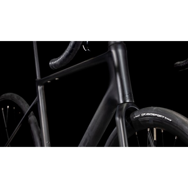 Cestno Kolo CUBE ATTAIN C:62 RACE 2025 Blackline