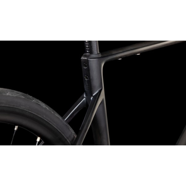 Cestno Kolo CUBE ATTAIN C:62 RACE 2025 Blackline