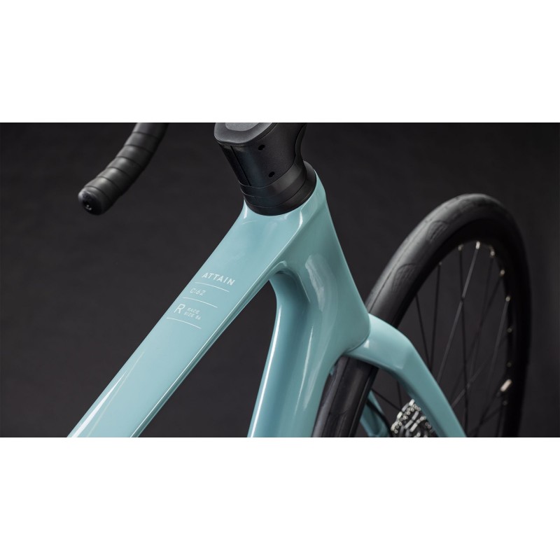 Cestno Kolo CUBE ATTAIN C:62 RACE 2026 skylightblue'n'cyan