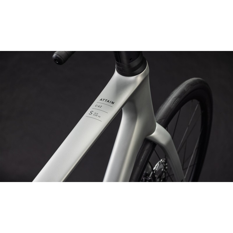 Cestno Kolo CUBE ATTAIN C:62 SLX 2026 sleekgrey'n'prism